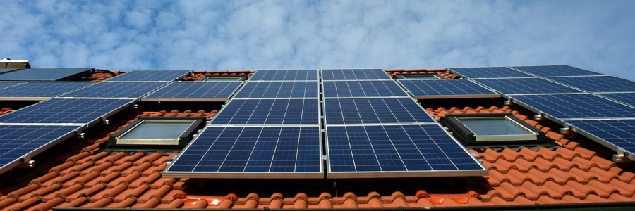 Afbeelding zonnepanelen op een dak